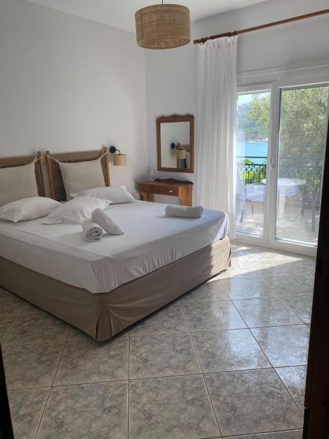 Petra Mare Apartments Alikí Eksteriør bilde