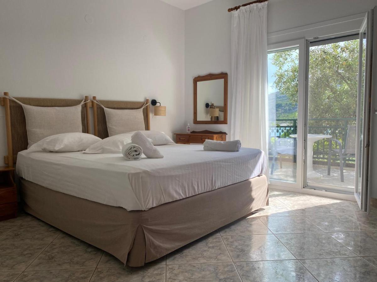 Petra Mare Apartments Alikí Eksteriør bilde
